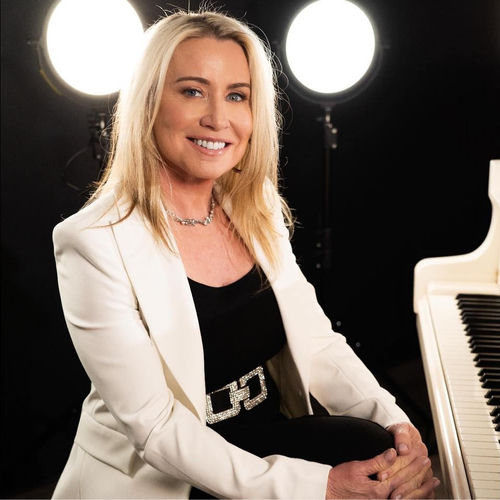 Carol Albert头像