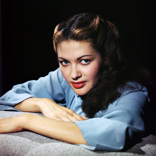 Yvonne de Carlo头像