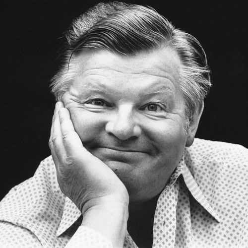 Benny Hill头像