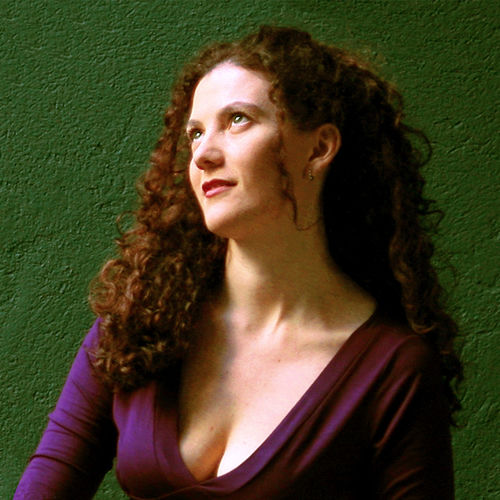 Beatriz Azevedo头像