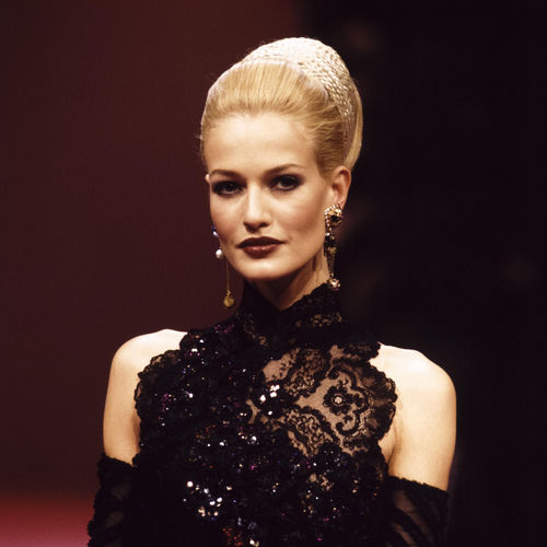 Karen Mulder头像