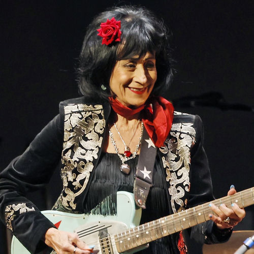 Rosie Flores头像