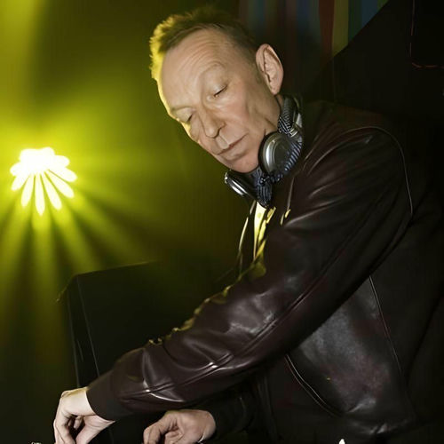 Mike Pickering头像