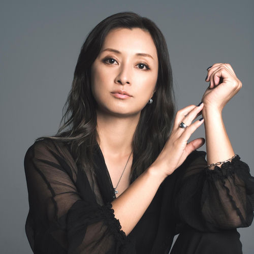 伴都美子头像