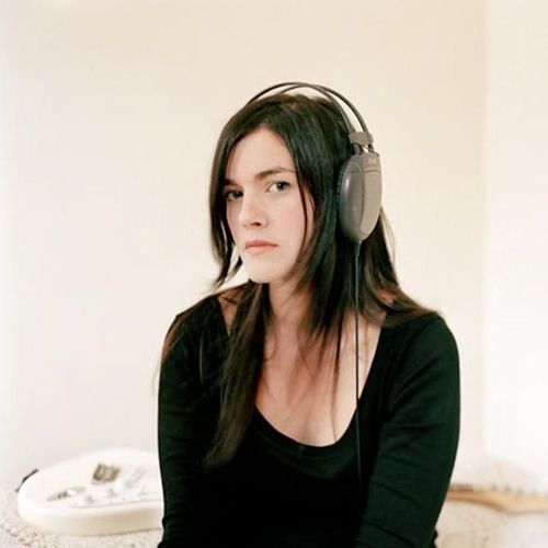 Julianna Barwick头像