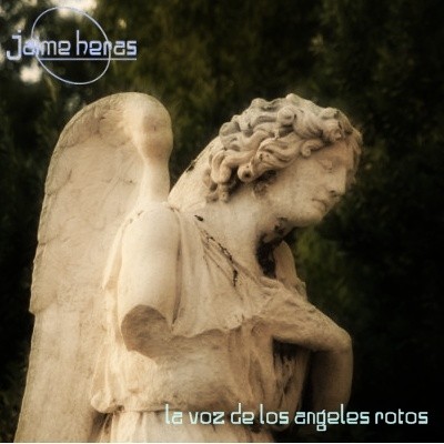 La voz de los ángeles rotos封面