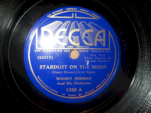 Stardust on the Moon / The Lady From Fifth Avenue封面