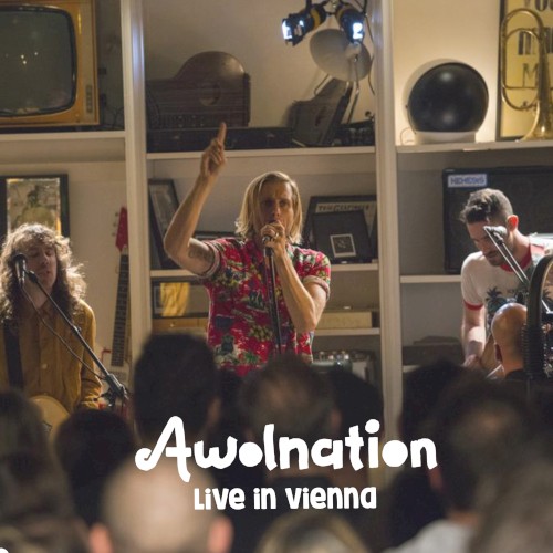 Live in Vienna封面