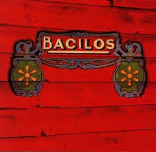 Bacilos封面