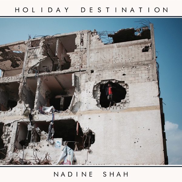 Holiday Destination封面