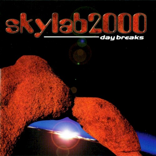 Day Breaks封面