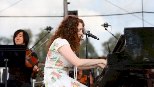Bonnaroo 2010: Regina Spektor In Concert封面