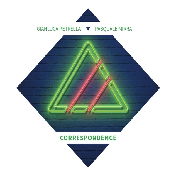 Correspondence封面