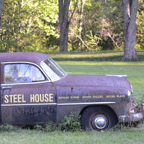 Steel House封面