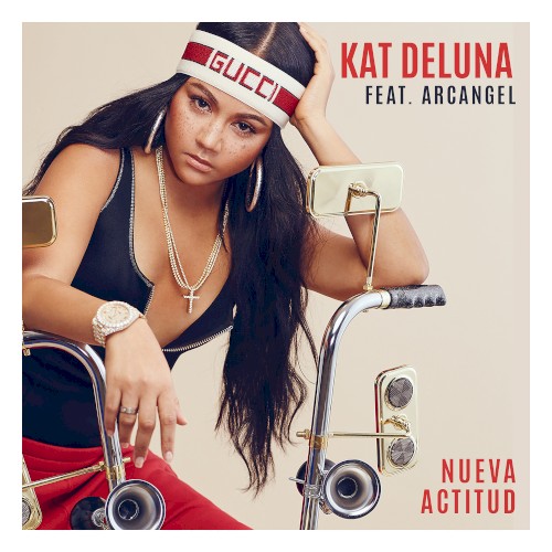 Nueva actitud封面