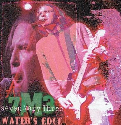 Water's Edge封面