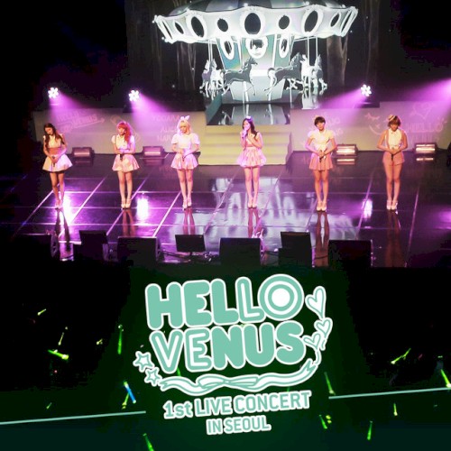 HELLOVENUS 1st LIVE CONCERT IN SEOUL封面