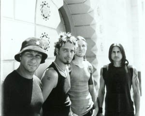 2003-12-07: Los Angeles, CA, USA封面