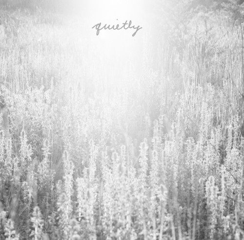 Quietly封面