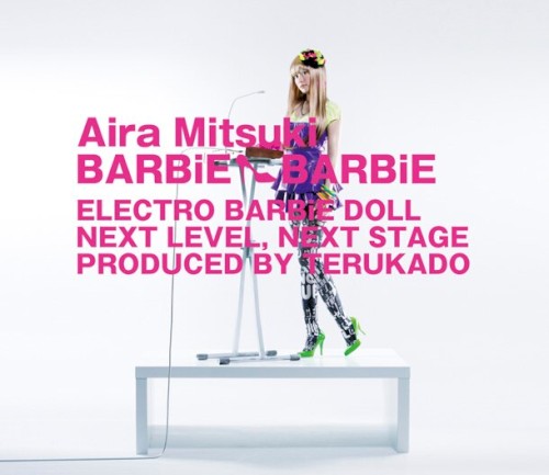 BARBiE BARBiE封面