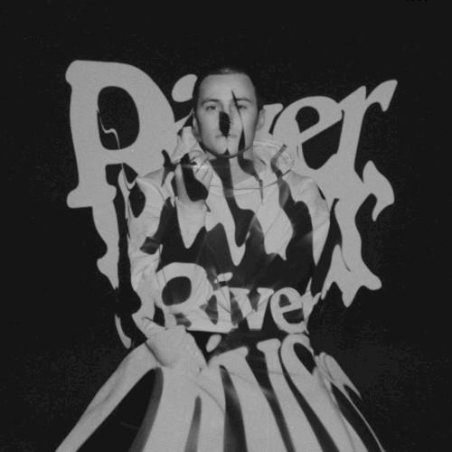 River封面