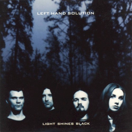 Light Shines Black封面