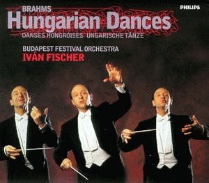 Hungarian Dances封面