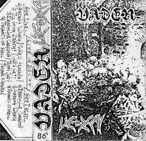 Live in Decay封面