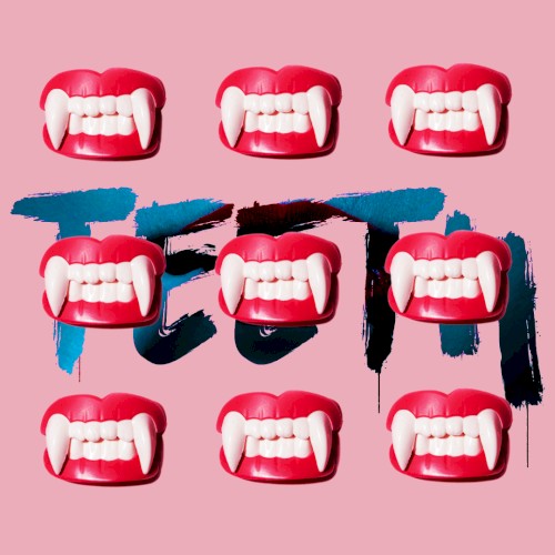 TEETH封面