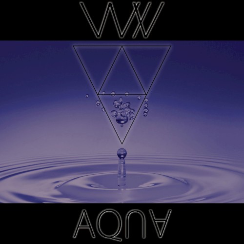 Aqua封面