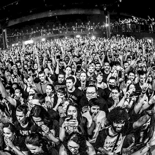 Accidents (live in Rio de Janeiro, Brazil 2022)封面