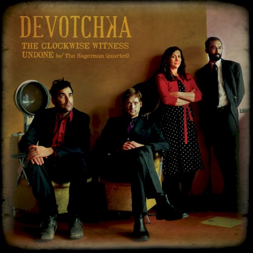 The Clockwise Witness封面