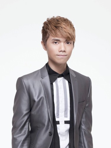 Hins Cheung封面