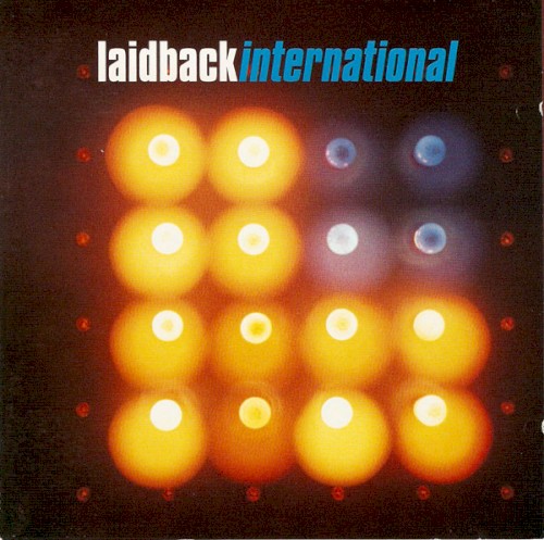 international封面