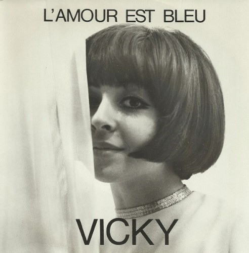 L'amour est bleu / Les amoureux封面