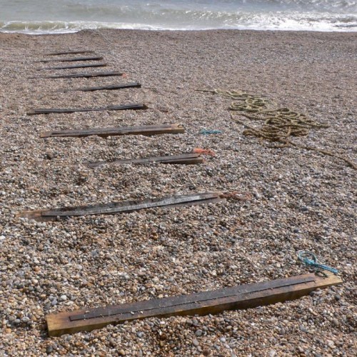 On a Desolate Shore a Shadow Passes By封面