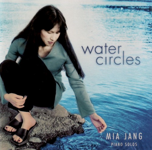 Water Circles封面