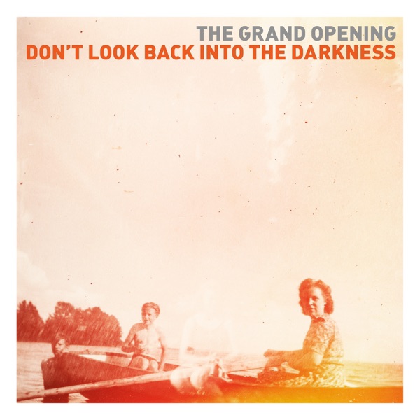 Don't Look Back Into the Darkness封面