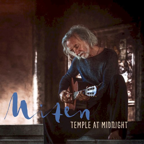 Temple at Midnight封面
