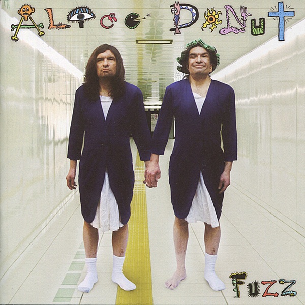 Fuzz封面