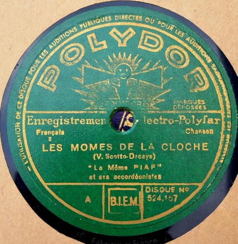 Les Mômes de la cloche / L’Étranger封面