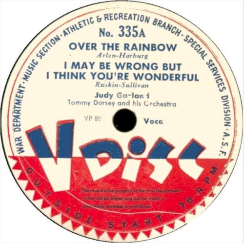 Over the Rainbow / I May Be Wrong but I Think You’re Wonderful / Let the Rest of the World Go By / Dear Little Boy of Mine / A Little Bit of Heaven封面