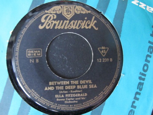 Blue Lou / Between the Devil and the Deep Blue Sea封面