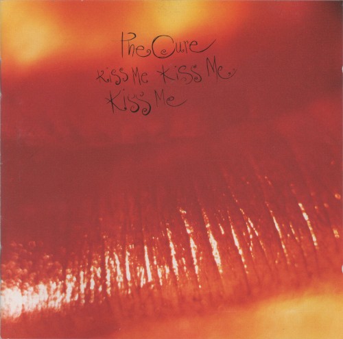 Kiss Me Kiss Me Kiss Me封面