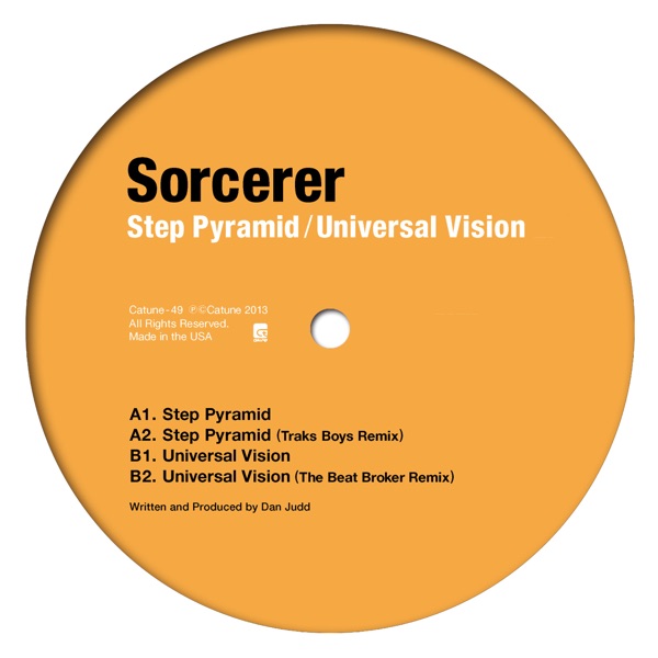 Step Pyramid / Universal Vision EP封面