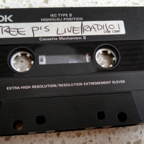 Live Radio 1990, Claremont, California封面