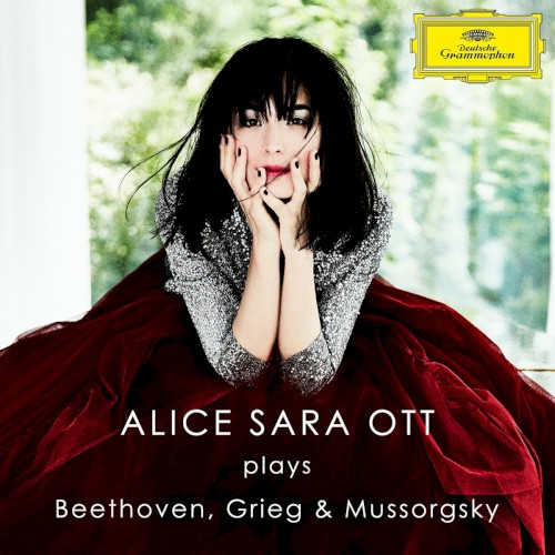 Alice Sara Ott plays Beethoven, Grieg & Mussorgsky封面