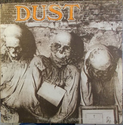 Dust封面