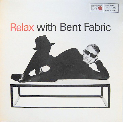 Relax With Bent Fabric封面
