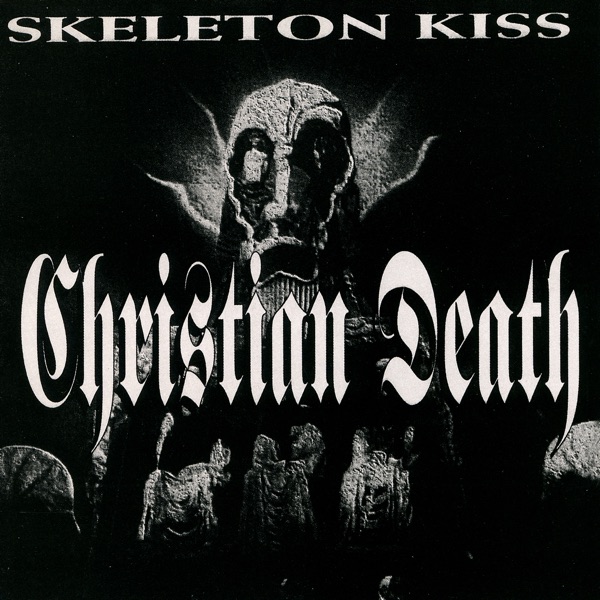 Skeleton Kiss封面